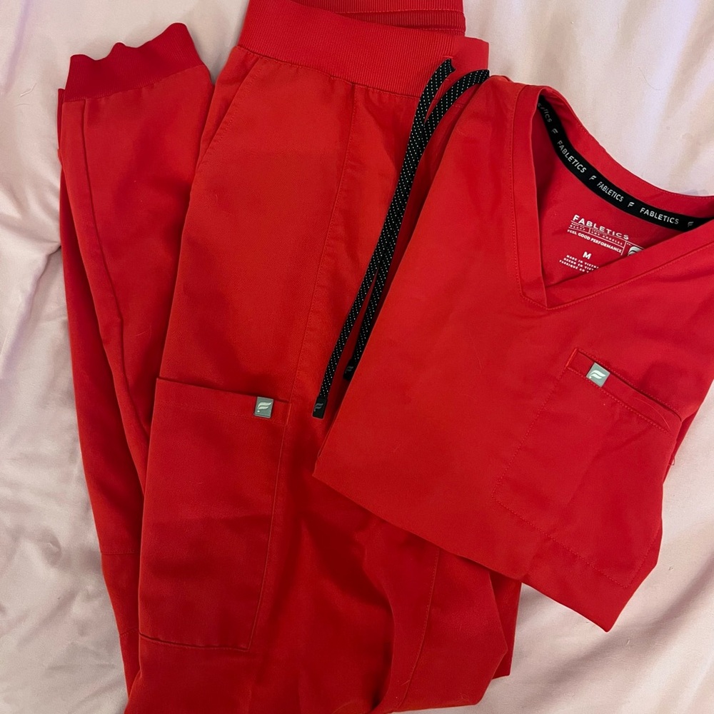 Fabletics Women’s Red Scrub Jogger set